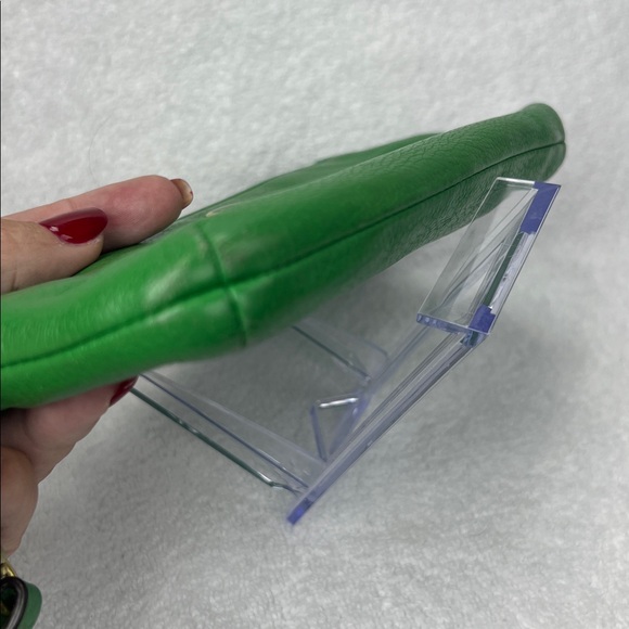 Coach Vibrant Green Leather Wristlet - Picture 2 of 9